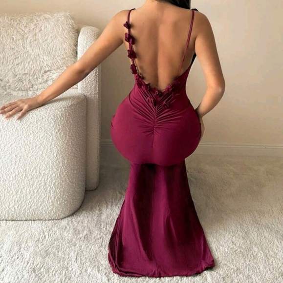 Women 3D Floral Decor Slim Fit Spaghetti Strap Backless Dress - Picture 2 of 4